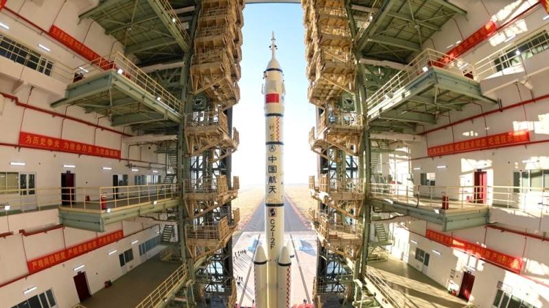 China launches crewed space mission Shenzhou-17